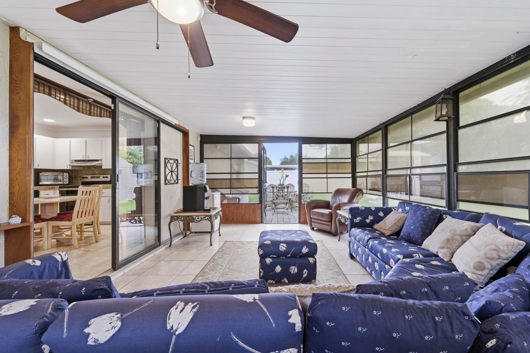 Activo con contrato: $429,000 (3 camas, 2 baños, 1118 Pies cuadrados)