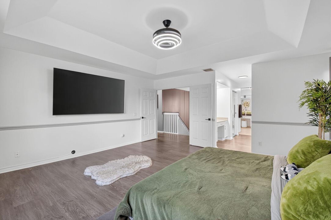 For Rent: $4,499 (4 beds, 2 baths, 2644 Square Feet)