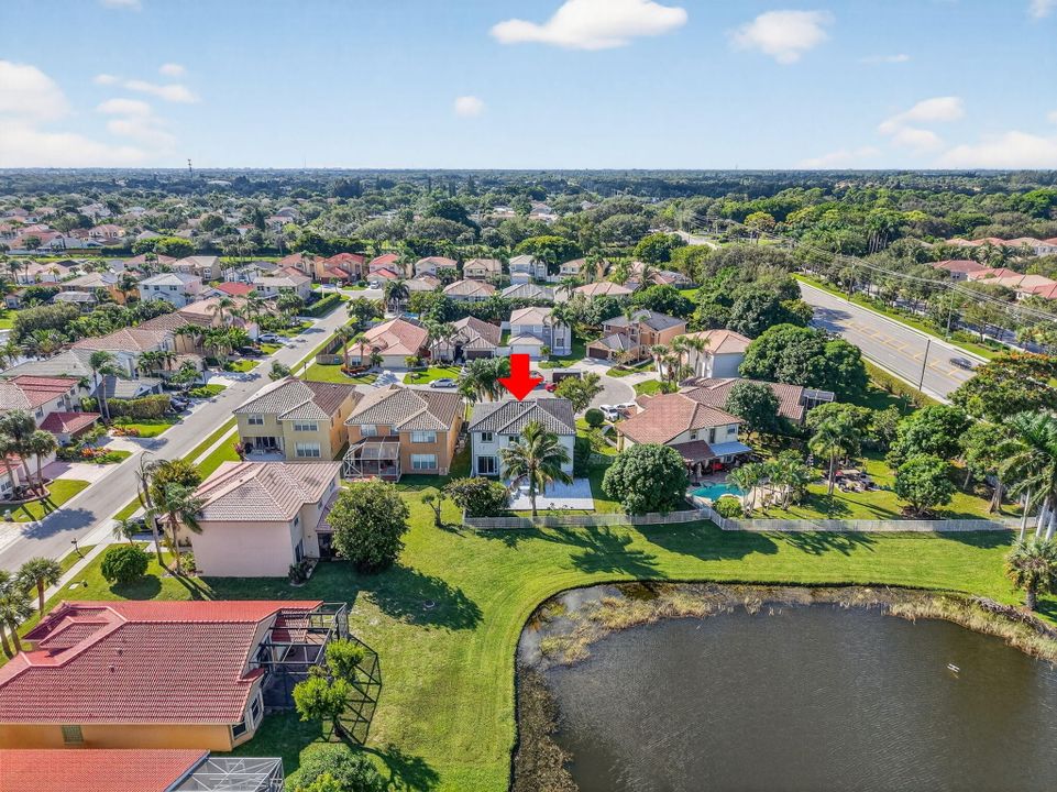 For Rent: $4,499 (4 beds, 2 baths, 2644 Square Feet)