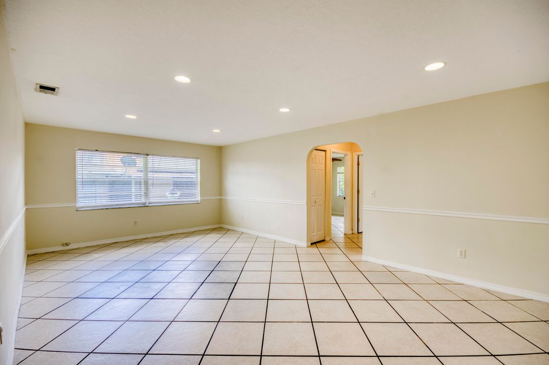 For Sale: $364,890 (3 beds, 2 baths, 2096 Square Feet)