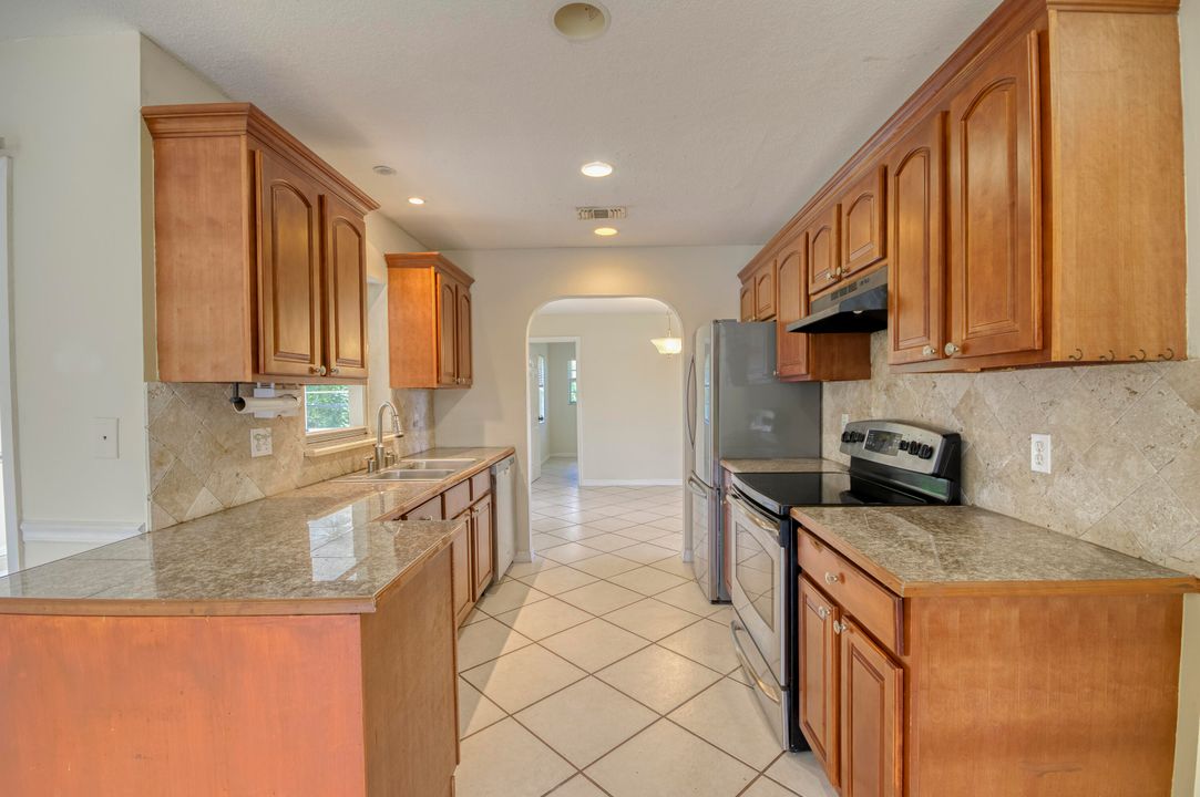 For Sale: $364,890 (3 beds, 2 baths, 2096 Square Feet)