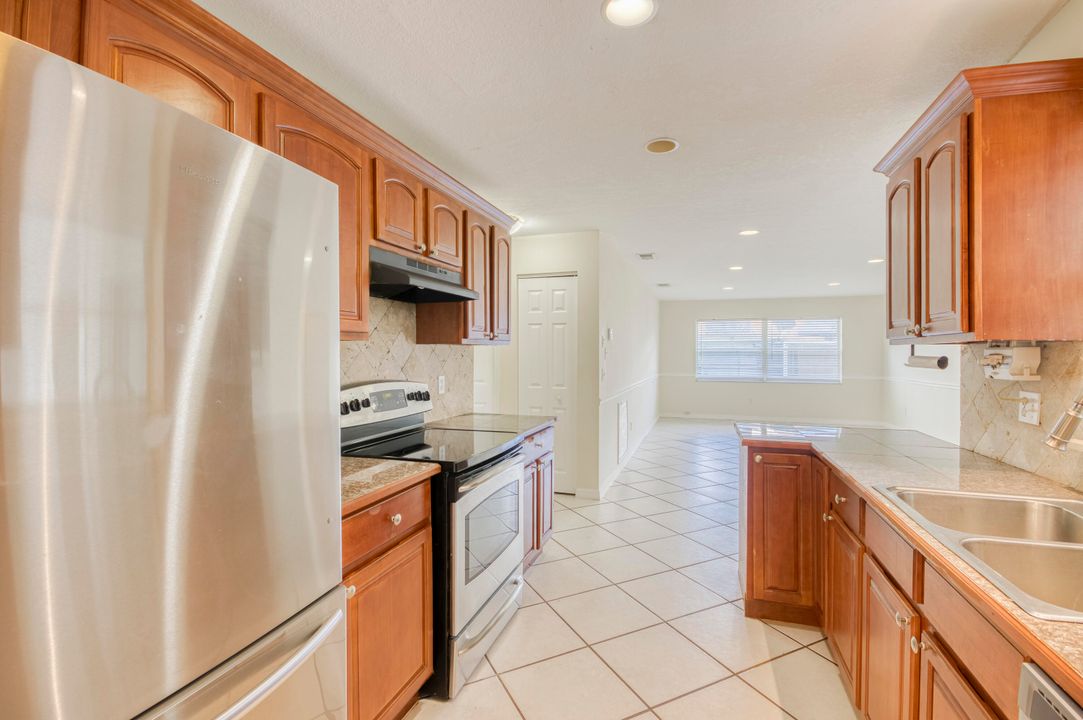 For Sale: $364,890 (3 beds, 2 baths, 2096 Square Feet)