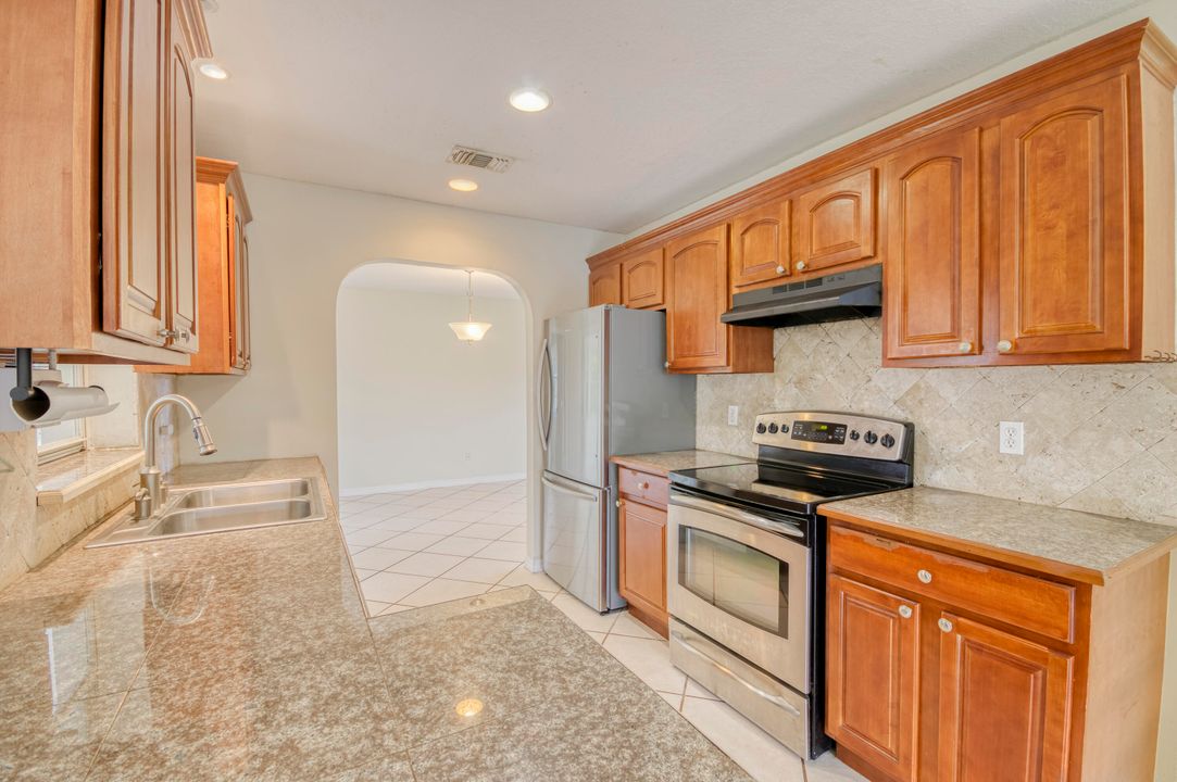 For Sale: $364,890 (3 beds, 2 baths, 2096 Square Feet)