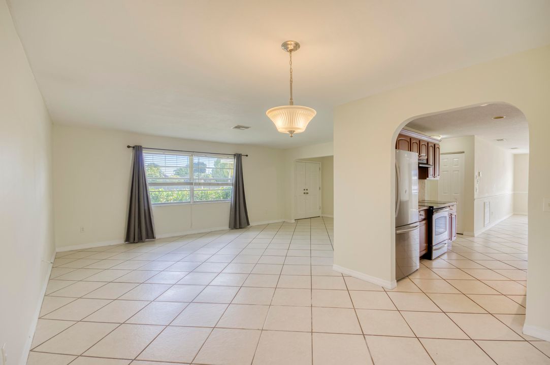 For Sale: $364,890 (3 beds, 2 baths, 2096 Square Feet)