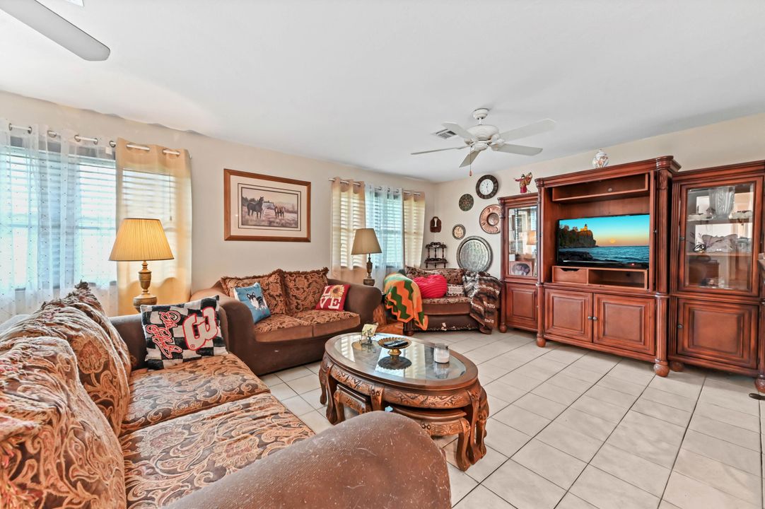 Active With Contract: $449,900 (3 beds, 2 baths, 1756 Square Feet)