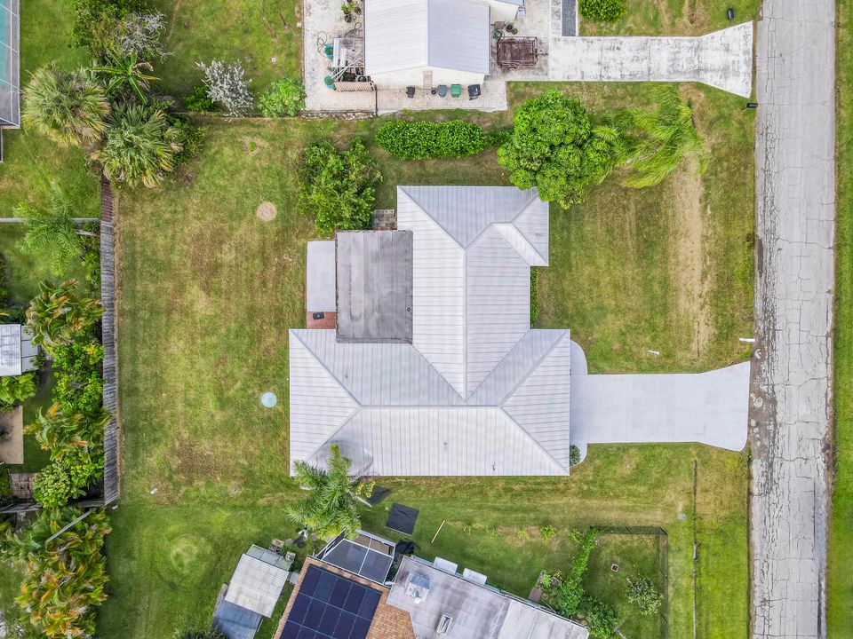 For Sale: $364,890 (3 beds, 2 baths, 2096 Square Feet)