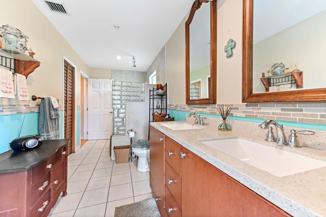 Active With Contract: $449,900 (3 beds, 2 baths, 1756 Square Feet)