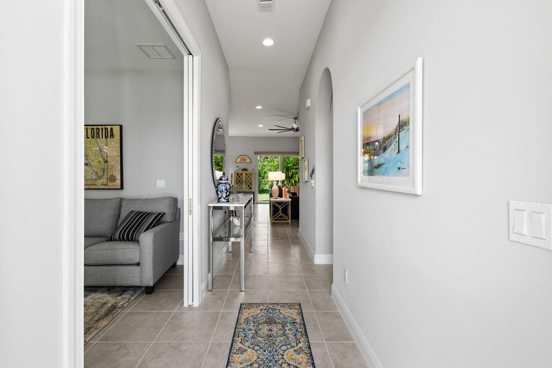 For Sale: $449,900 (2 beds, 2 baths, 1837 Square Feet)