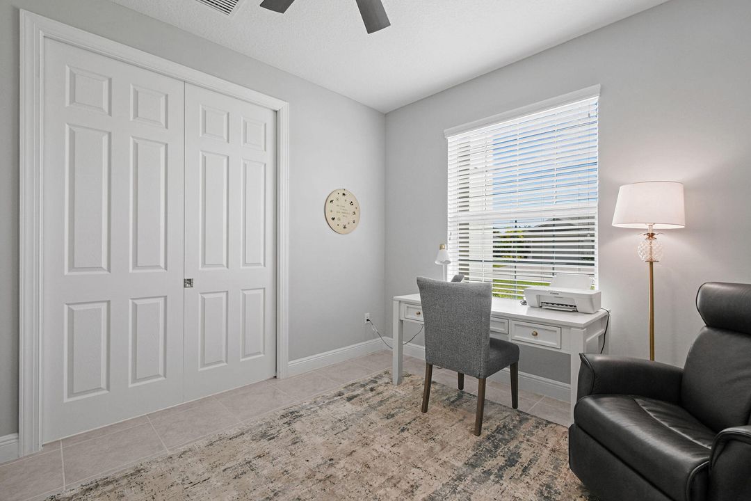 For Sale: $449,900 (2 beds, 2 baths, 1837 Square Feet)