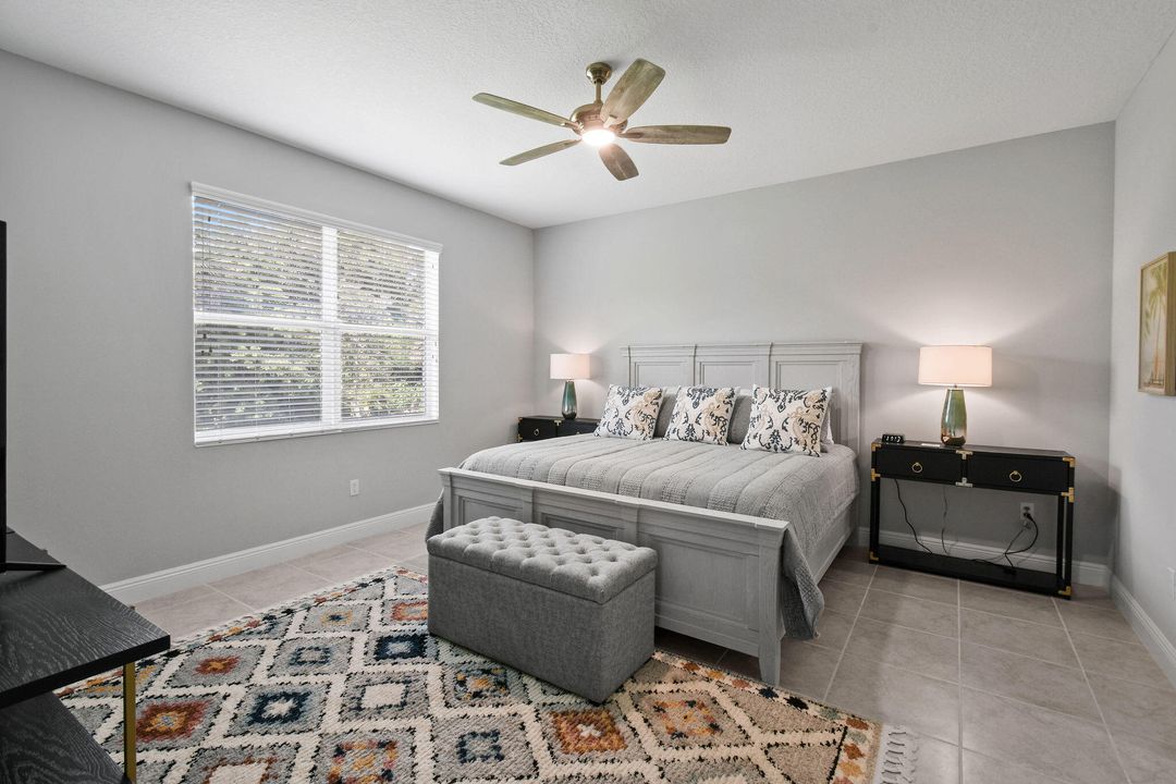 For Sale: $449,900 (2 beds, 2 baths, 1837 Square Feet)