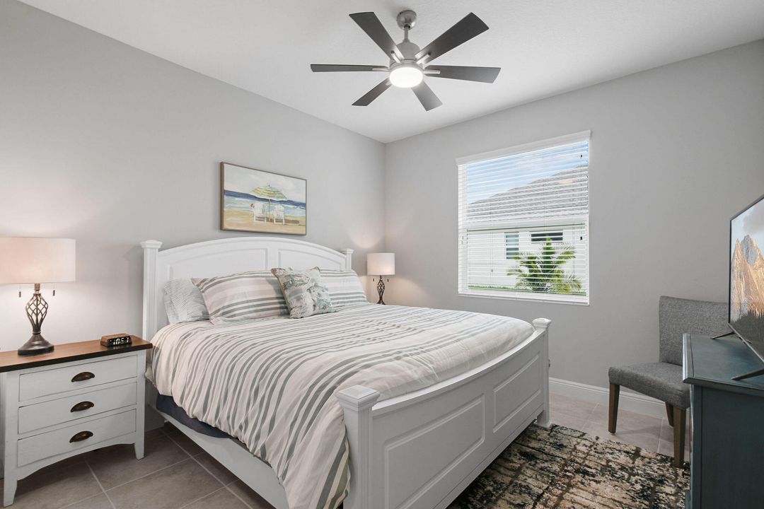 For Sale: $449,900 (2 beds, 2 baths, 1837 Square Feet)