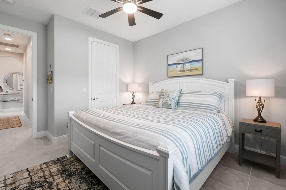 For Sale: $449,900 (2 beds, 2 baths, 1837 Square Feet)