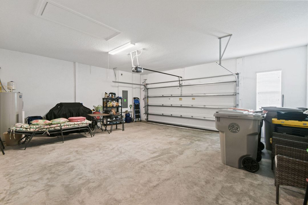 For Sale: $449,900 (2 beds, 2 baths, 1837 Square Feet)