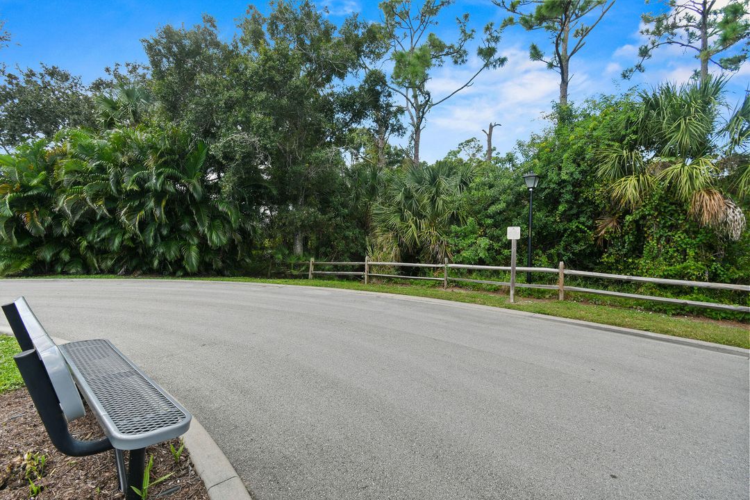 For Sale: $449,900 (2 beds, 2 baths, 1837 Square Feet)