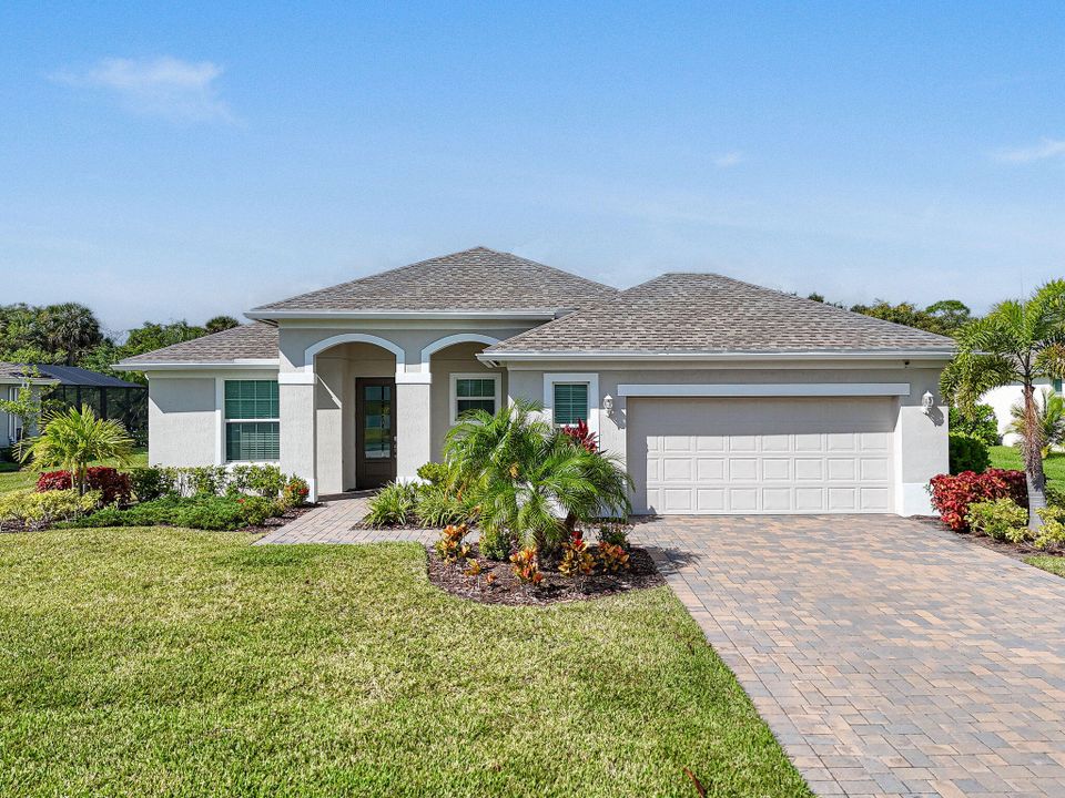 For Sale: $449,900 (2 beds, 2 baths, 1837 Square Feet)