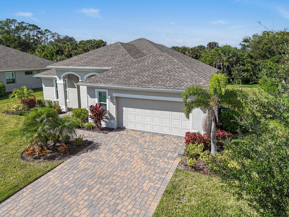 For Sale: $449,900 (2 beds, 2 baths, 1837 Square Feet)