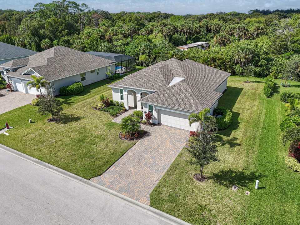 For Sale: $449,900 (2 beds, 2 baths, 1837 Square Feet)