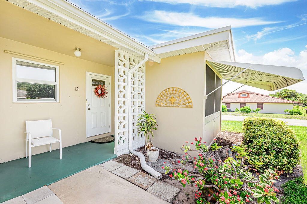 For Rent: $1,850 (2 beds, 2 baths, 1104 Square Feet)