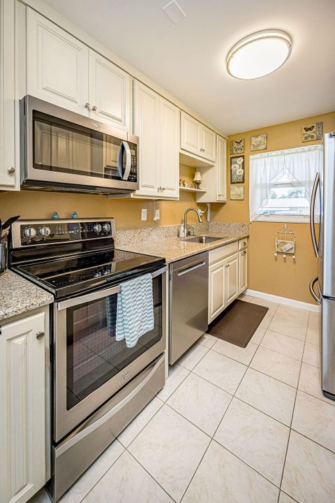 For Rent: $1,850 (2 beds, 2 baths, 1104 Square Feet)