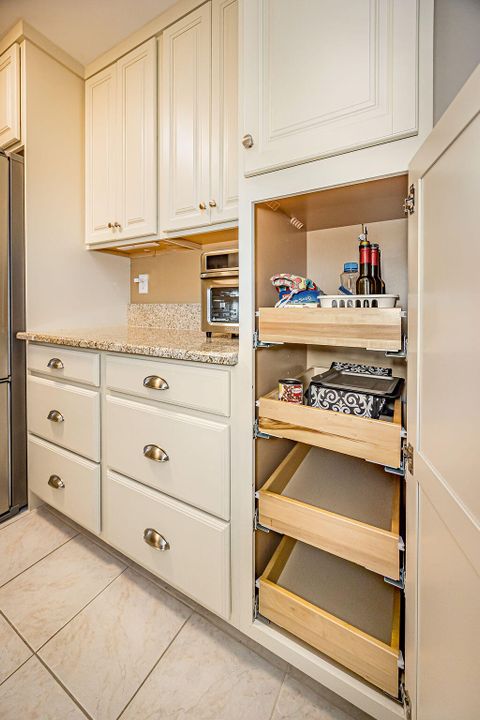 For Rent: $1,850 (2 beds, 2 baths, 1104 Square Feet)