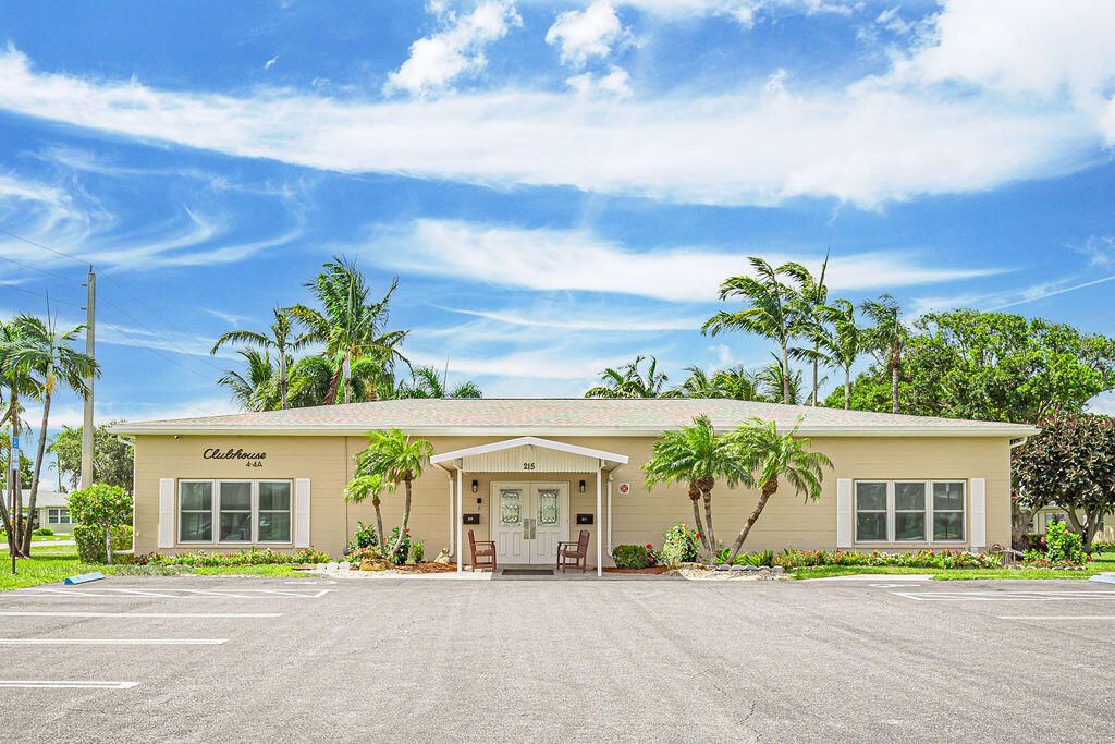 For Rent: $1,850 (2 beds, 2 baths, 1104 Square Feet)