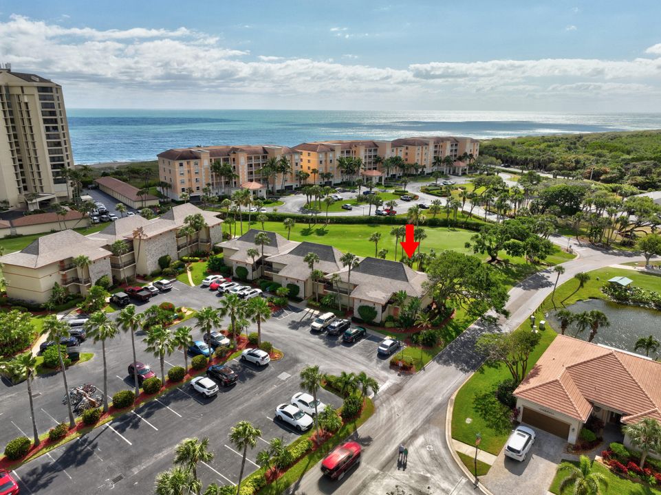 Active With Contract: $199,000 (1 beds, 1 baths, 689 Square Feet)