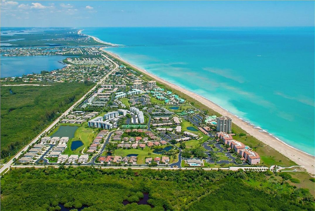 Active With Contract: $199,000 (1 beds, 1 baths, 689 Square Feet)