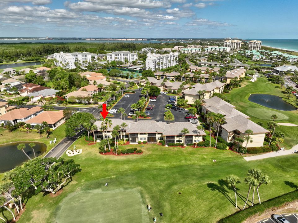 Active With Contract: $199,000 (1 beds, 1 baths, 689 Square Feet)