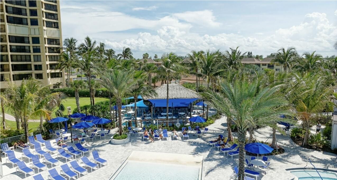 Active With Contract: $199,000 (1 beds, 1 baths, 689 Square Feet)