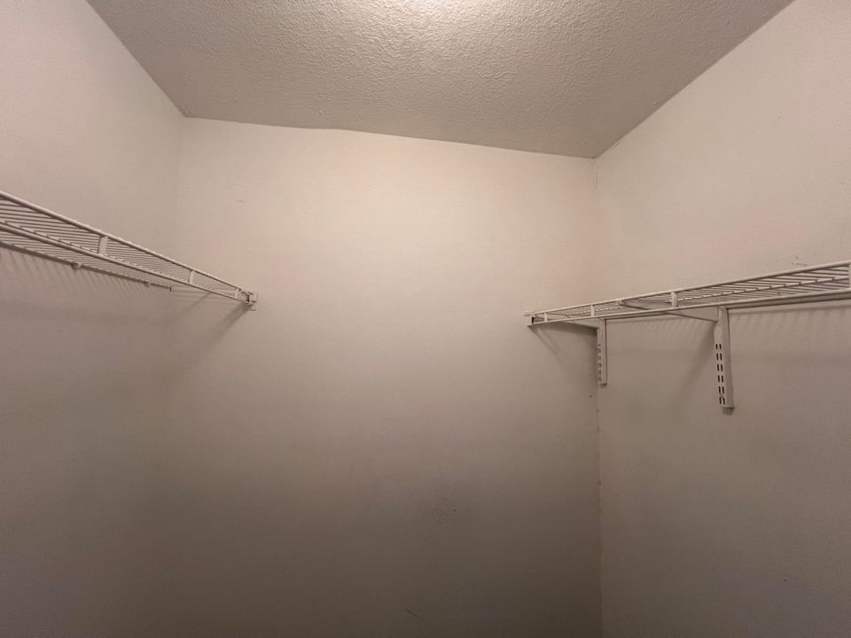 出租: $2,300 (3 贝兹, 2 浴室, 1206 平方英尺)