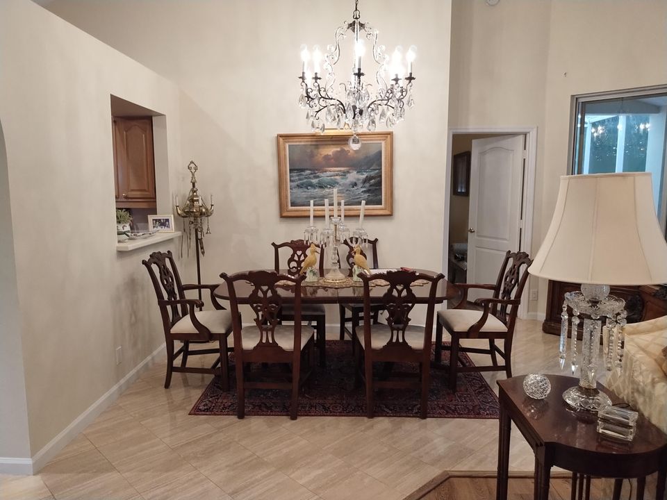 For Sale: $539,000 (2 beds, 2 baths, 2093 Square Feet)