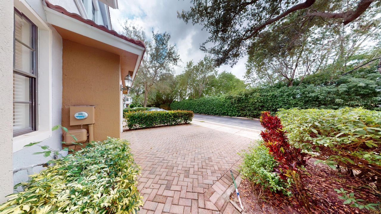 For Rent: $2,875 (3 beds, 2 baths, 1856 Square Feet)