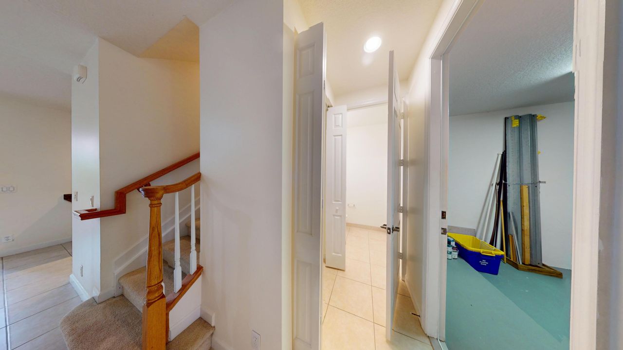 For Rent: $2,875 (3 beds, 2 baths, 1856 Square Feet)