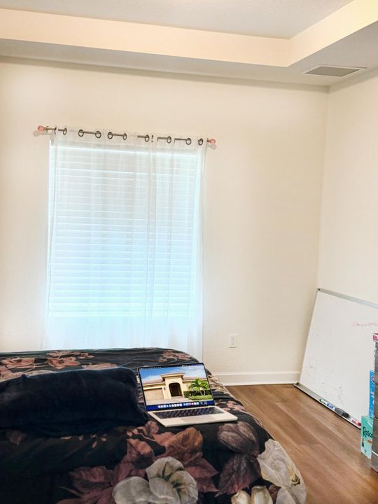 For Rent: $2,600 (3 beds, 2 baths, 1512 Square Feet)