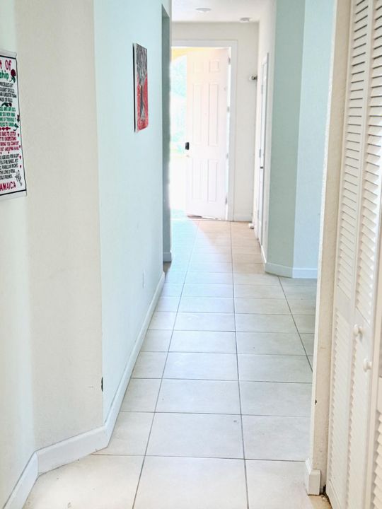 For Rent: $2,600 (3 beds, 2 baths, 1512 Square Feet)