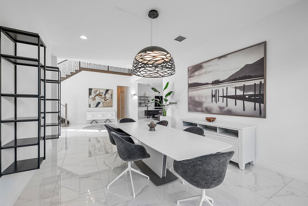 В аренду: $17,000 (5 спален, 5 ванн, 5757 Квадратных фут)