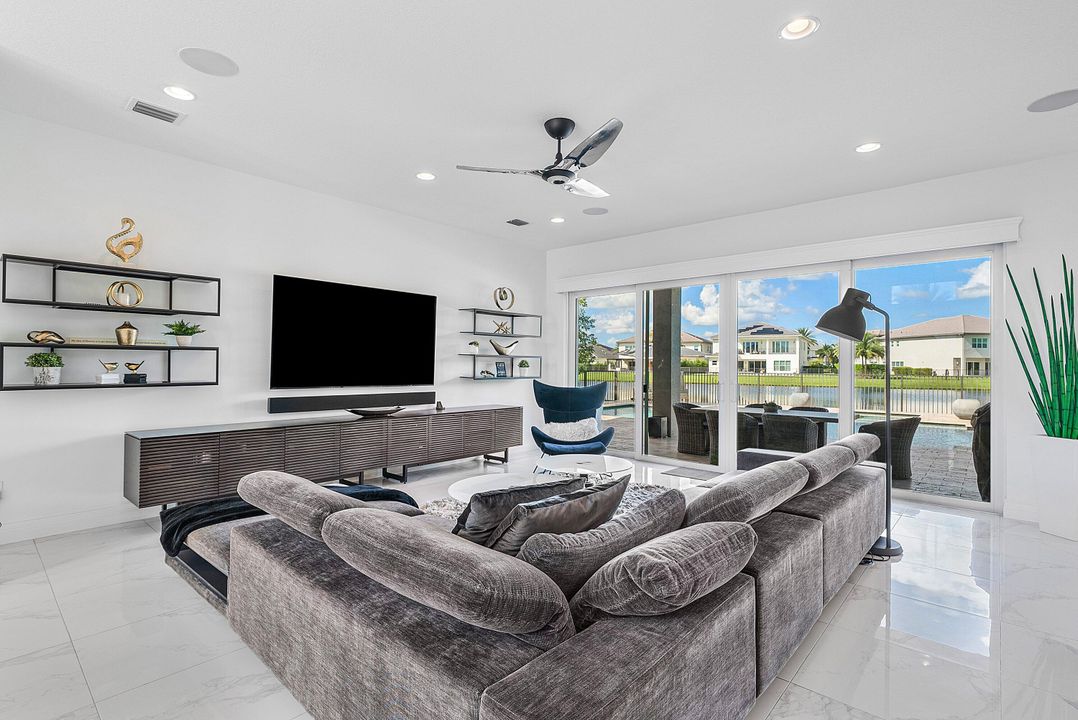 В аренду: $17,000 (5 спален, 5 ванн, 5757 Квадратных фут)