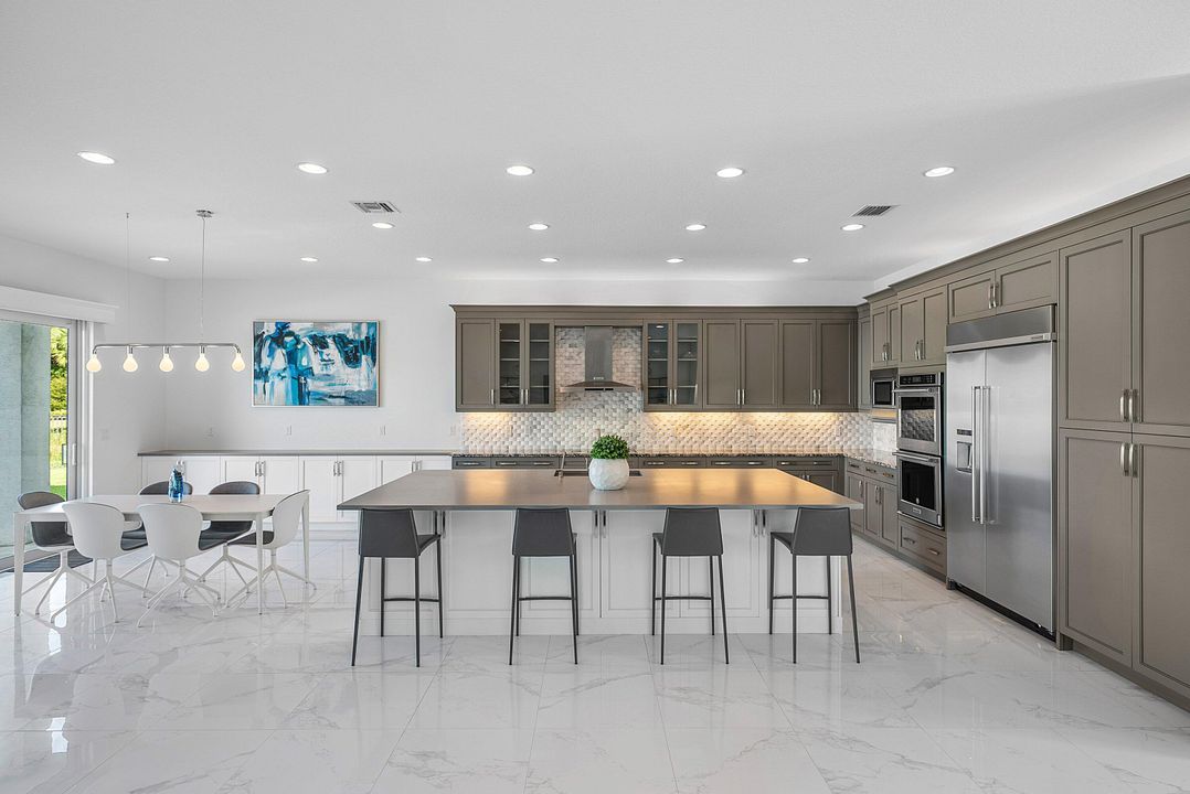 В аренду: $17,000 (5 спален, 5 ванн, 5757 Квадратных фут)