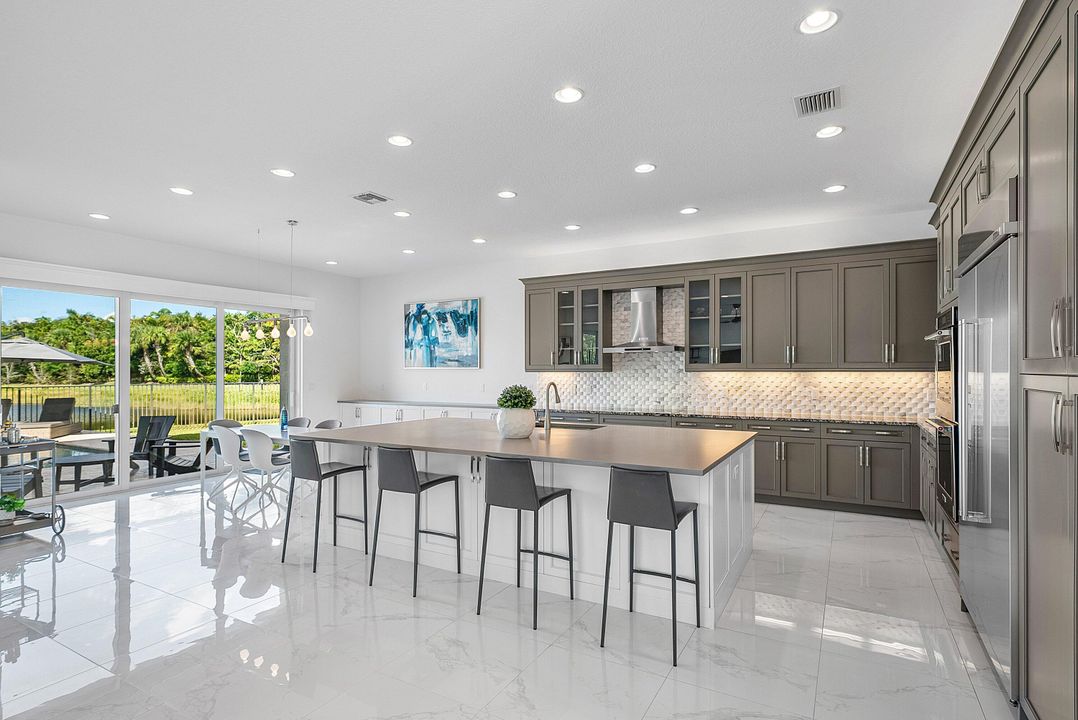 В аренду: $17,000 (5 спален, 5 ванн, 5757 Квадратных фут)