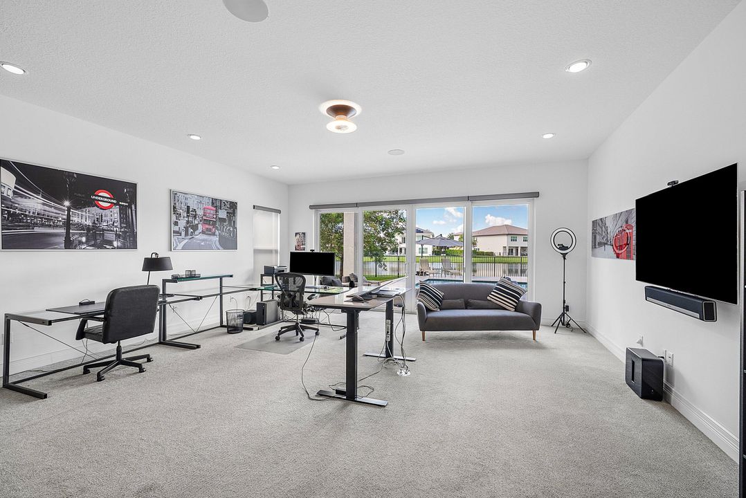 В аренду: $17,000 (5 спален, 5 ванн, 5757 Квадратных фут)