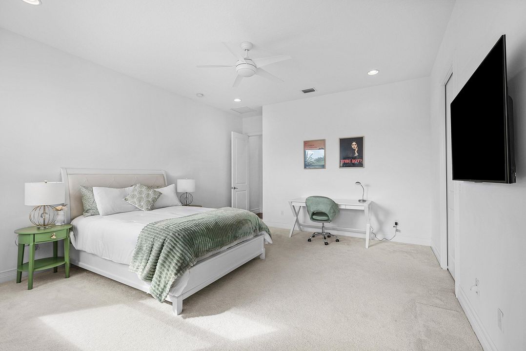 В аренду: $17,000 (5 спален, 5 ванн, 5757 Квадратных фут)