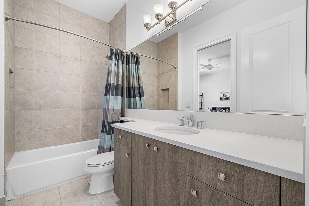 В аренду: $17,000 (5 спален, 5 ванн, 5757 Квадратных фут)