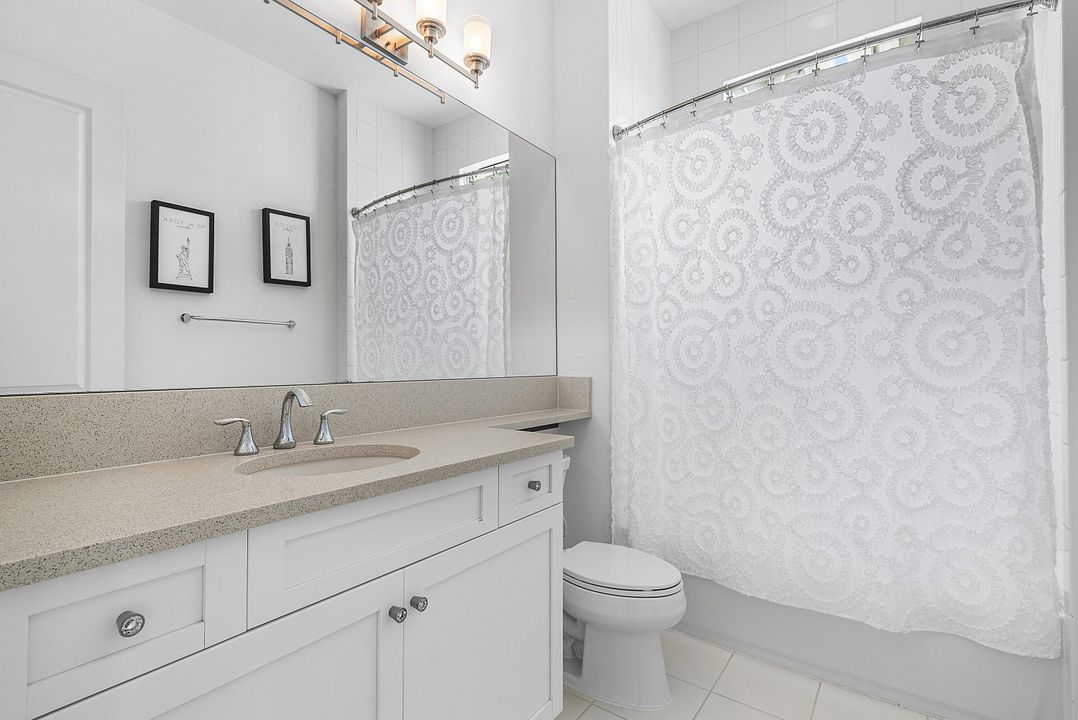 В аренду: $17,000 (5 спален, 5 ванн, 5757 Квадратных фут)