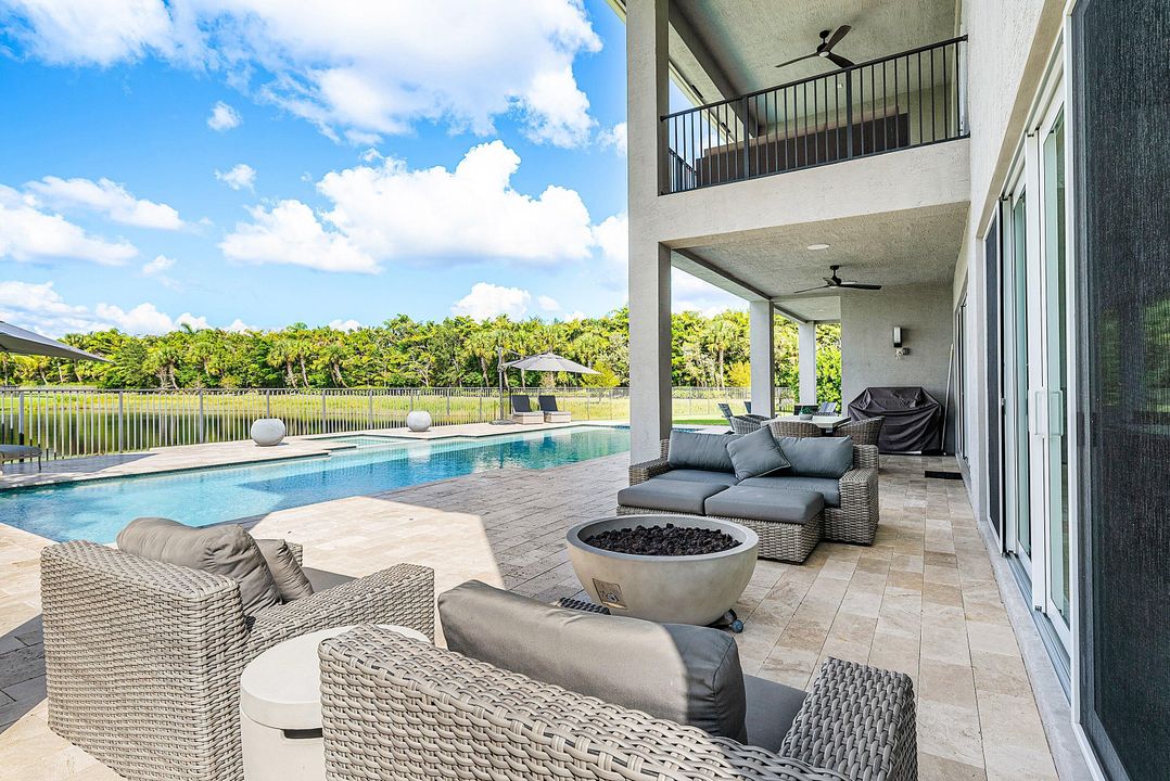 В аренду: $17,000 (5 спален, 5 ванн, 5757 Квадратных фут)