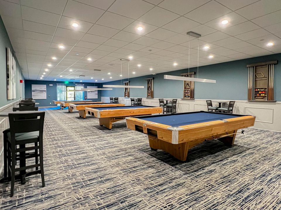 For Sale: $249,990 (2 beds, 2 baths, 990 Square Feet)