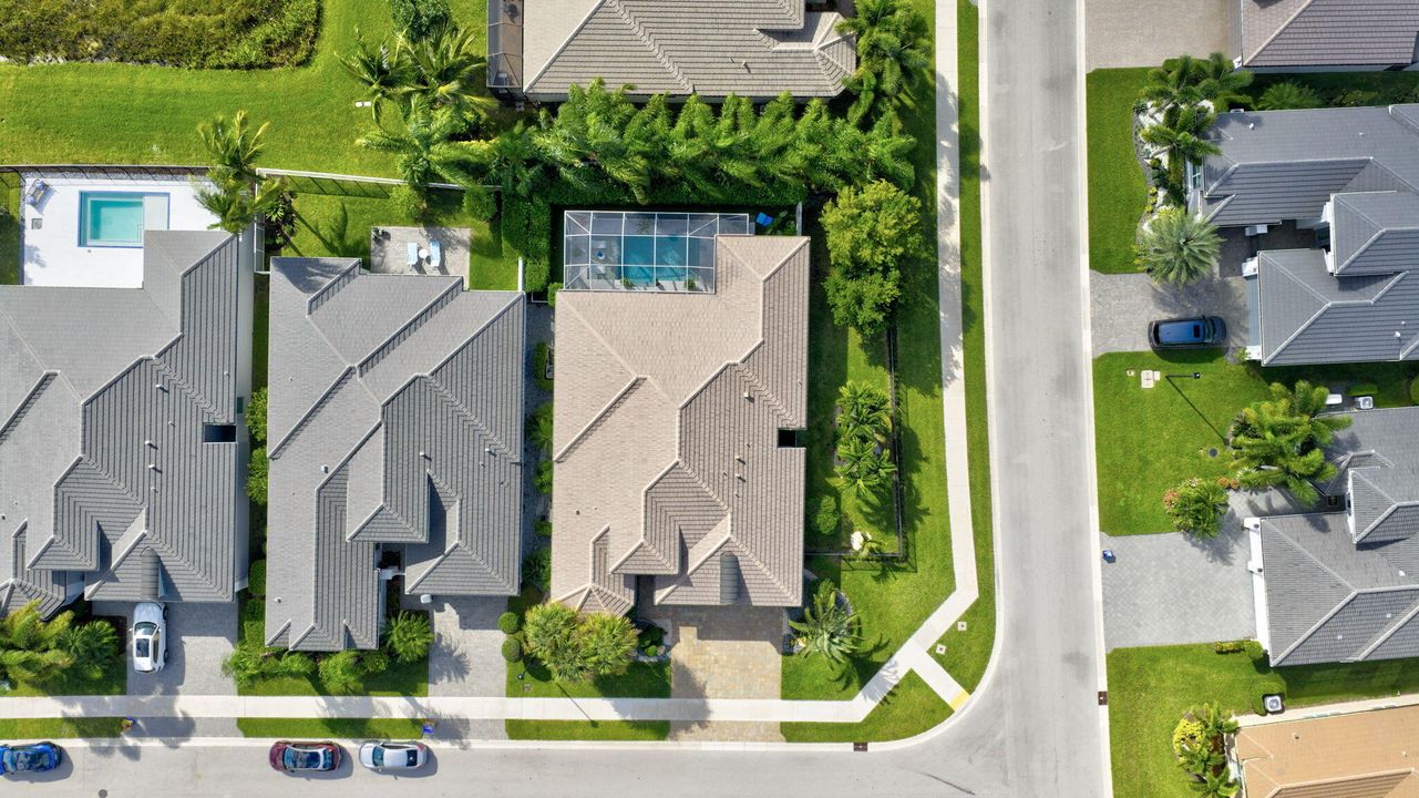 For Sale: $1,500,000 (3 beds, 3 baths, 2685 Square Feet)