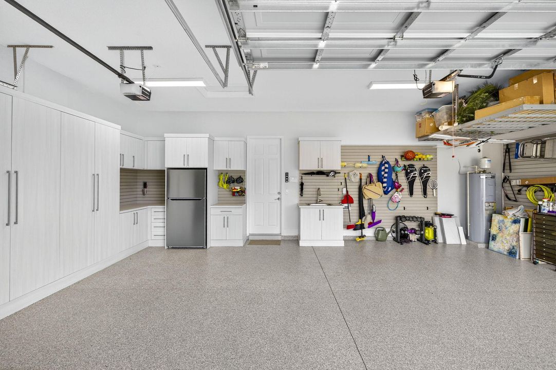 For Sale: $1,500,000 (3 beds, 3 baths, 2685 Square Feet)