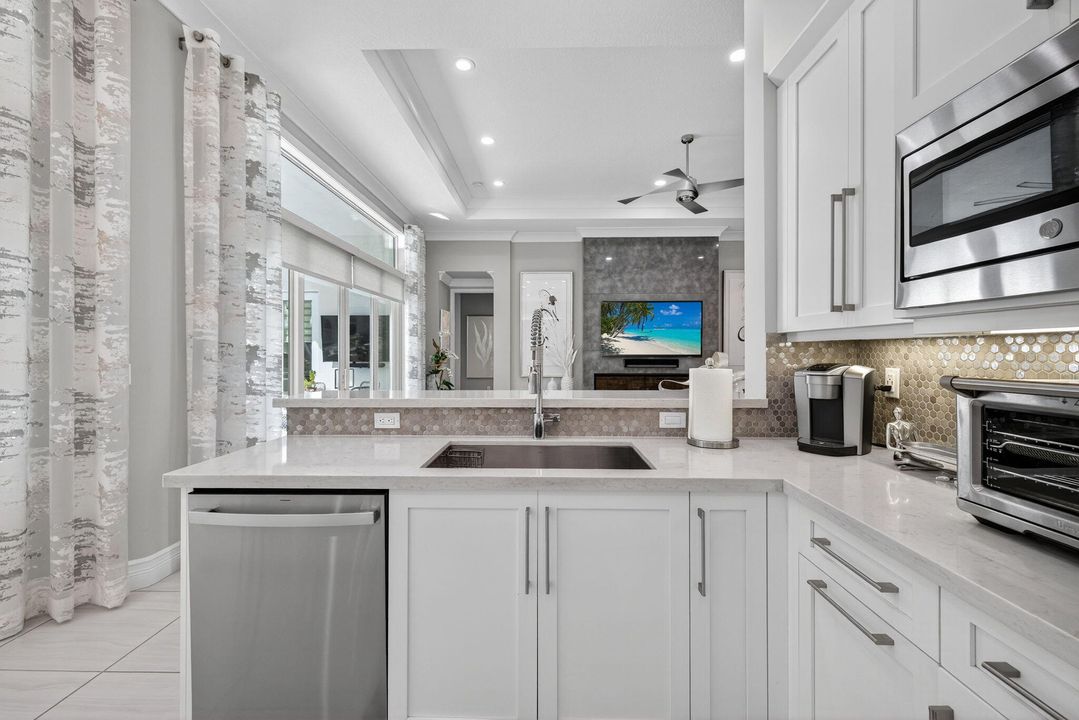 For Sale: $1,500,000 (3 beds, 3 baths, 2685 Square Feet)