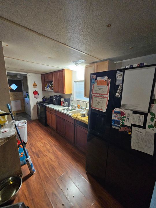 Active With Contract: $164,000 (4 beds, 2 baths, 1248 Square Feet)