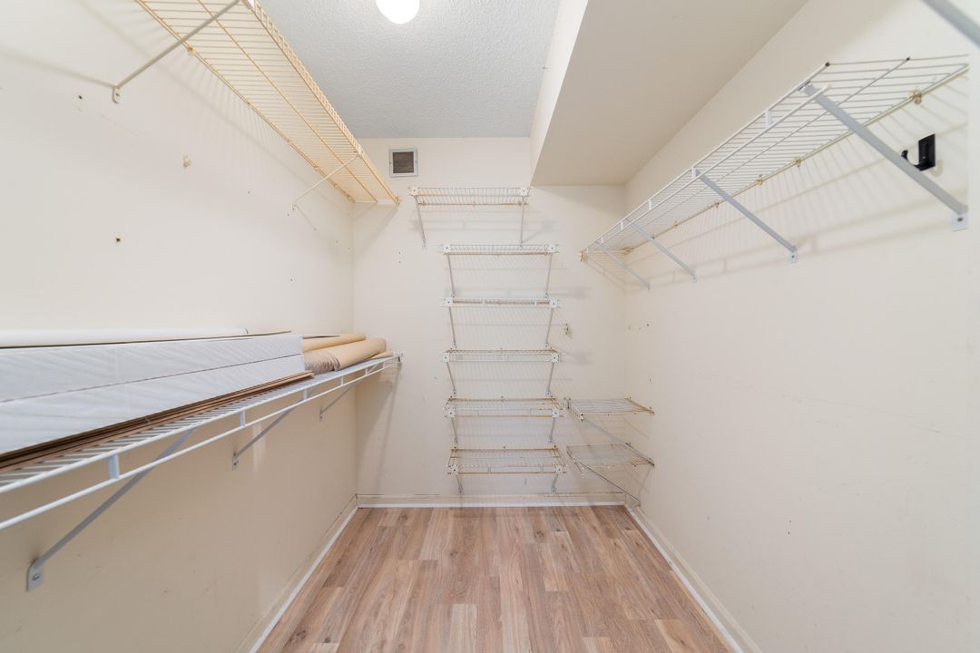 Activo con contrato: $139,900 (2 camas, 2 baños, 963 Pies cuadrados)